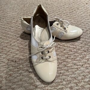 Sesto Meucci Bonnie Stretch Sneaker Patent Size 9N
